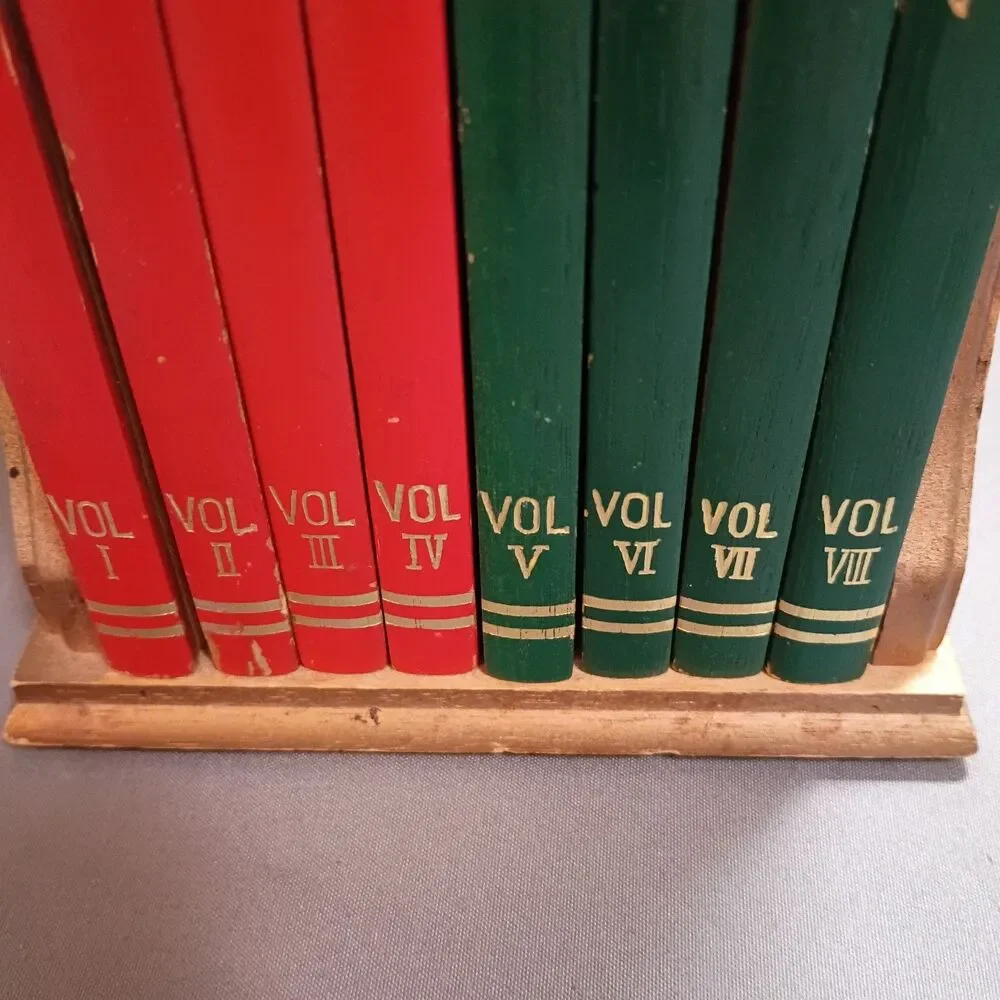 Vintage Faux Books Wood Decor Encyclopedia Barware Cork Coasters Set Cased 8